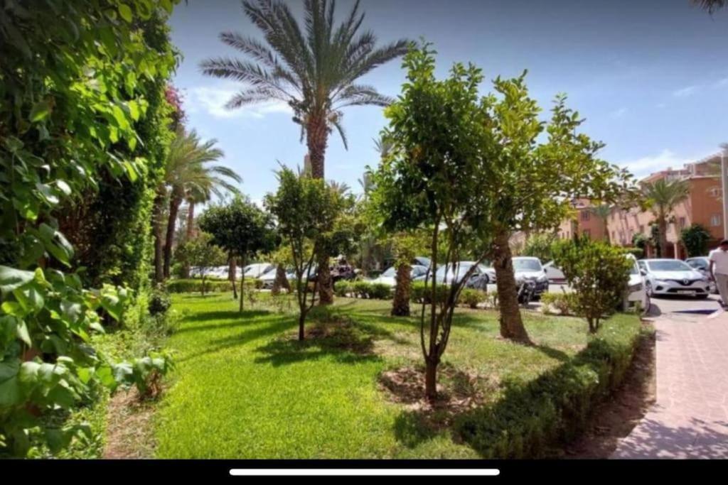 Riad Nolya Luxury Marrakech - Totalement Renove - Capacite Jusqu A 10 Lits Spacieux Marrakesh Bagian luar foto